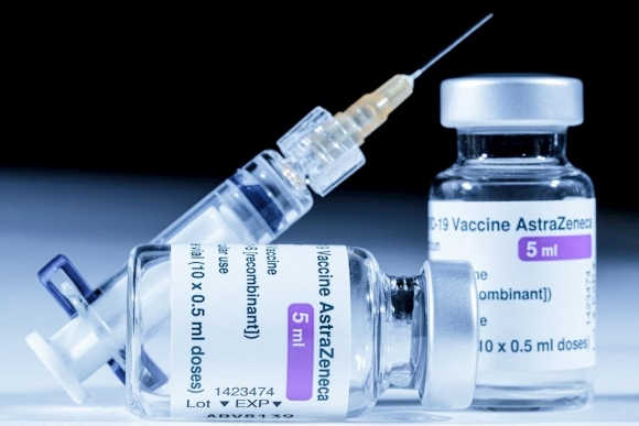 vắc-xin COVID-19 AstraZeneca của nước nào