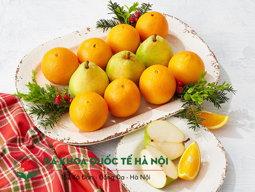 Ăn lê với cam có sao không?