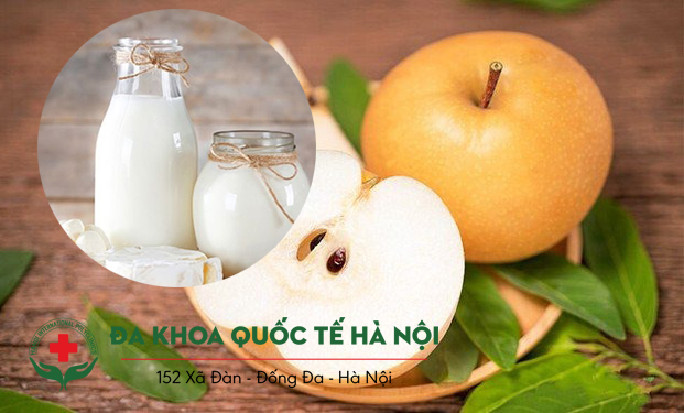 Ăn lê xong uống sữa được không? 1 Ăn lê xong uống sữa được không?