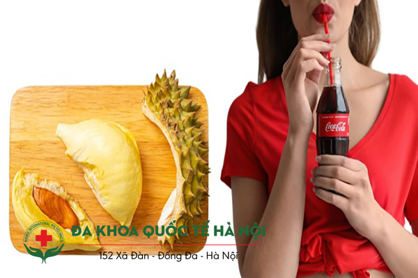 Ăn sầu riêng với nước có ga có sao không?