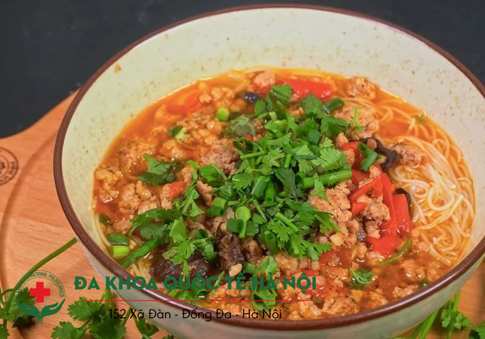 Bún thịt băm cà chua bao nhiêu calo và ăn có béo không? 2 Ăn bún thịt băm cà chua có béo không?